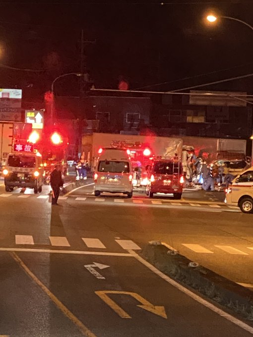 事故 国道17号 埼玉県鴻巣市神明付近でトラック同士の事故 通行止め 渋滞 まとめダネ