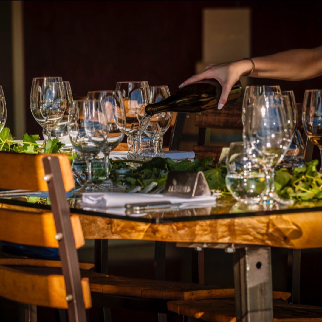 Simplytlkngwine's tweet photo. What is on your Thanksgiving wine list?  Click on the link my bio to read my newest column on #yakimavalleyava wines for the upcoming holiday.

📸 Richard Duval Images https://t.co/JcDRwc3eck