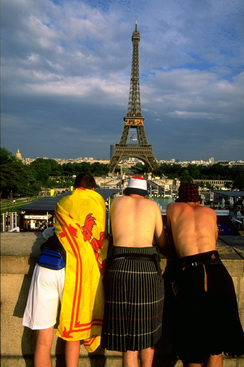 After qualifying for 6 out of 7 World Cups from '74 to '98 the Scottish National Team had become a familiar sight in international football alongside their brilliant travelling fanbase ‘the tartan army’ who made their presence known no matter where the tournaments took place