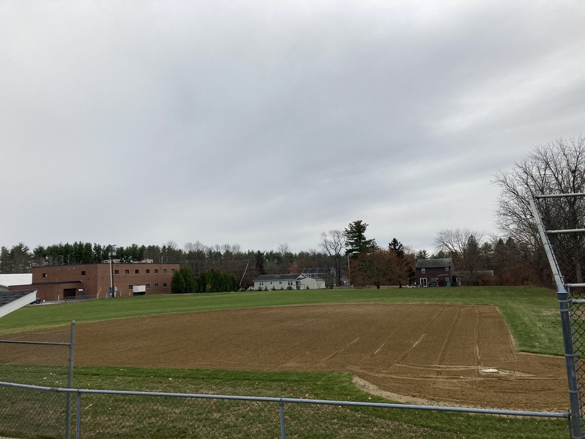 PembrokeFieldOp's tweet photo. Tilling day on the TRS and PA softball and baseball fields. #Lasers #WinterPrep #ThereWillBeASeason! https://t.co/ekhvysuwvg