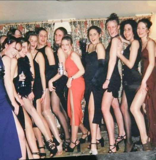 JessBrehaut's tweet photo. @lills1981 @jobartie #tbt #6thformball #thebriars π₯°π€ https://t.co/1tMRF67dmD