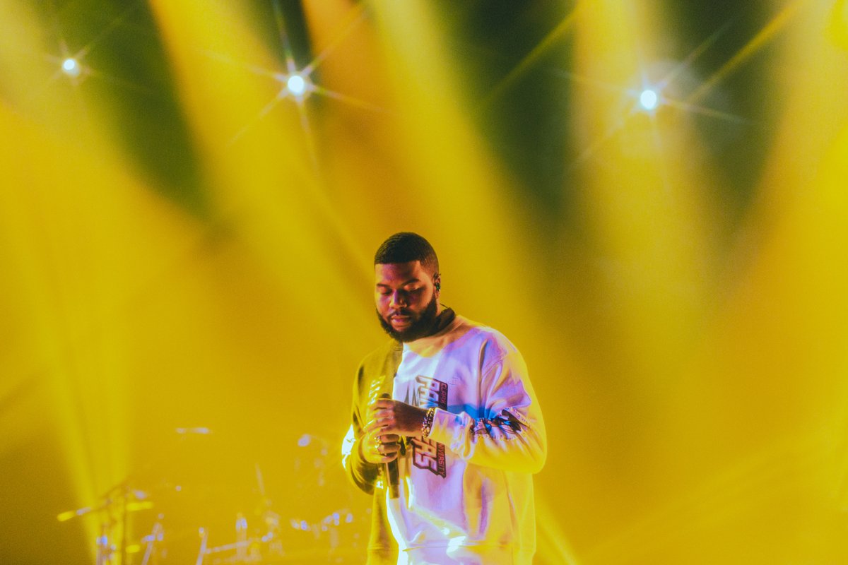 iHeartRadio's tweet photo. RIGHT NOW! Tune in to our HBCU Homecoming Party on the Yard presented by @McDonalds! @thegreatkhalid is on deck with a special performance! ✨

Watch here: https://t.co/8jG0SDfrUd #iHeartHBCU 
(📸: @WesandAlex) https://t.co/H1xKimDyPH