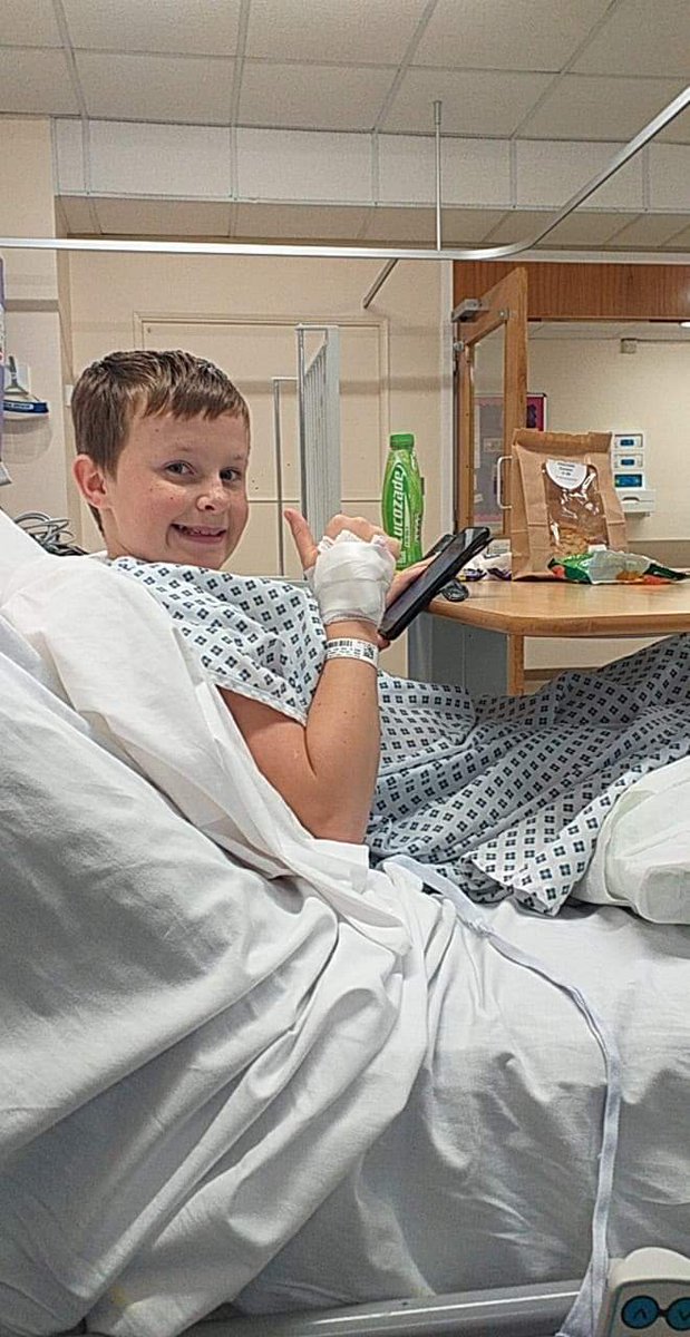 tempesthazel's tweet photo. @LFC @J_Gomez97 We wish him well.  My son has just gone through surgery on his knee to reattach his tendon. He knows how painful.  He has now been out from playing football for 10 weeks and will be out for the season https://t.co/pUCULY0syE