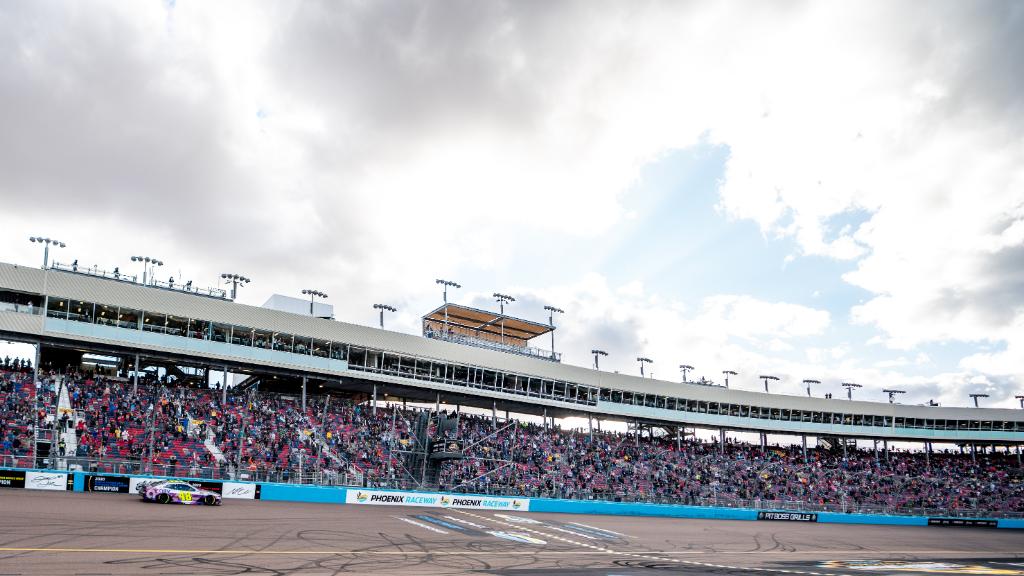 NASCAR's tweet image. A salute to his fans.

@JimmieJohnson | #OneFinalTime