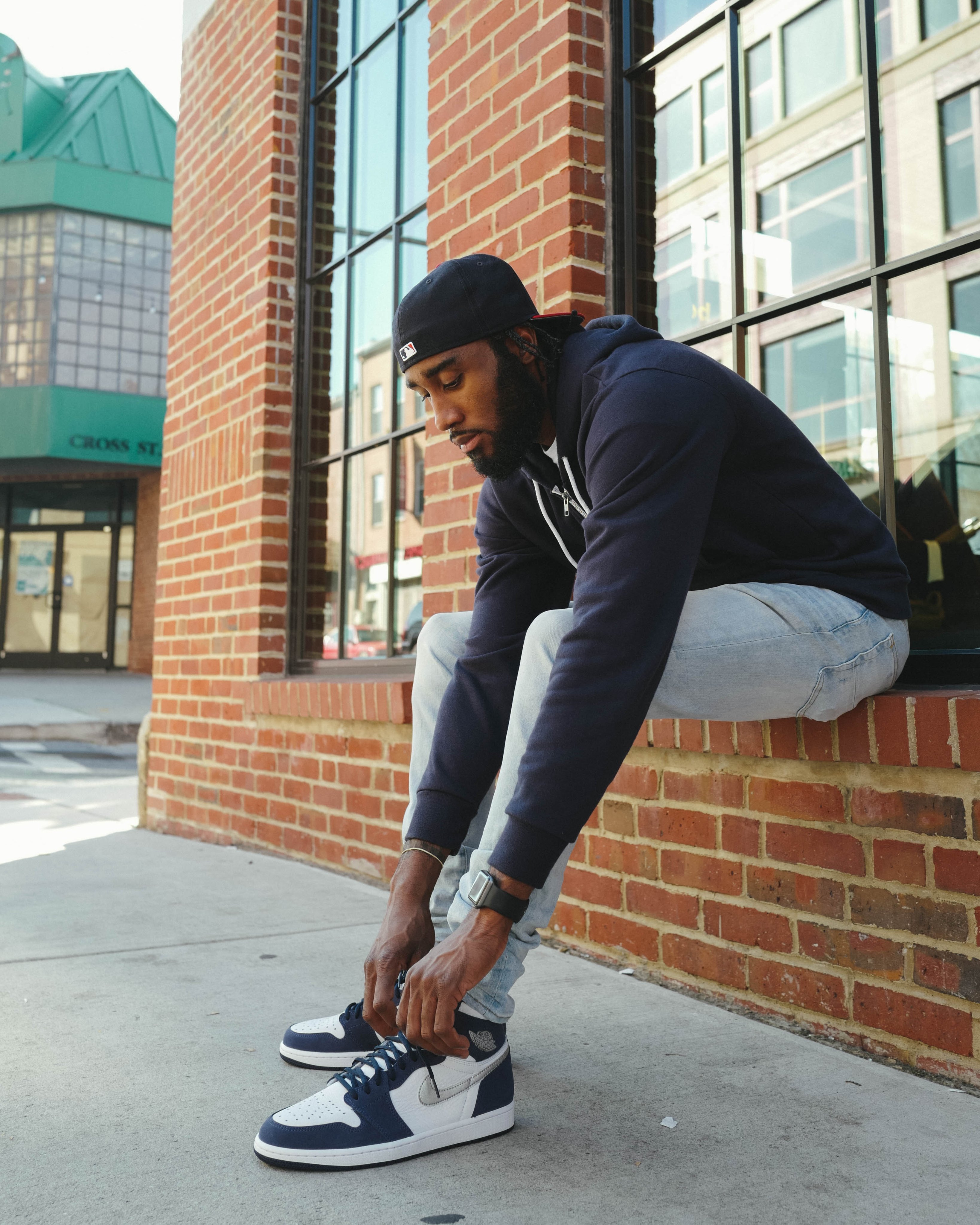Jordan 1 low midnight navy deals