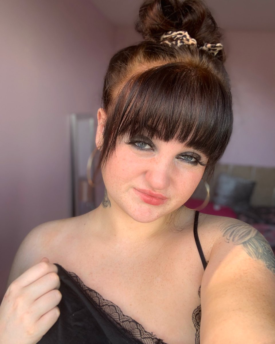 laceymay36's tweet photo. SUBSCRIBE FOR JUST $12 LINK IN MY BIO💋👩🏻‍🦰 #Onlyfans #adultphotography #ContentCreator #kik #sellingcontent #Redhead #curvemodel https://t.co/ubzkdSVZAR