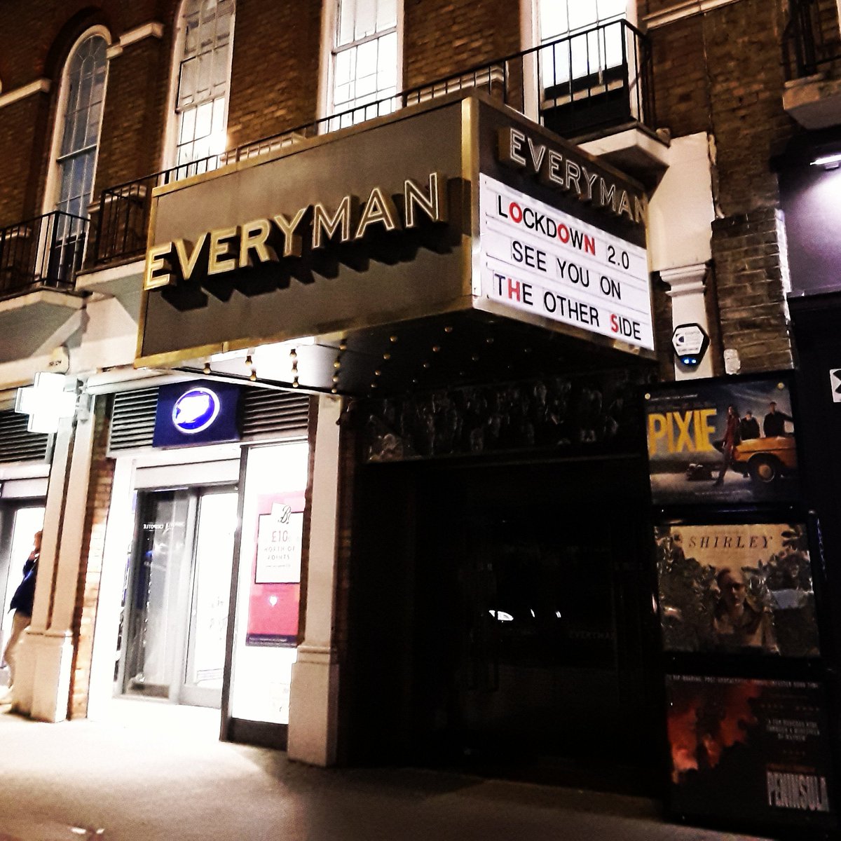LondonersLondon's tweet photo. My 216th #LondonersLondon tip for #Marylebone - @Everymancinema #BakerStreet originally opened as the Classic #Cinema from 1937 - 73, changed to the Centra #SherlockHolmes from 78 -83 & in 84 #ScreenOn @bakerstreetq. #EverymanCinema took over in 2009. #LetsGuide #UniquelyLondon https://t.co/DmNEeTfbBd