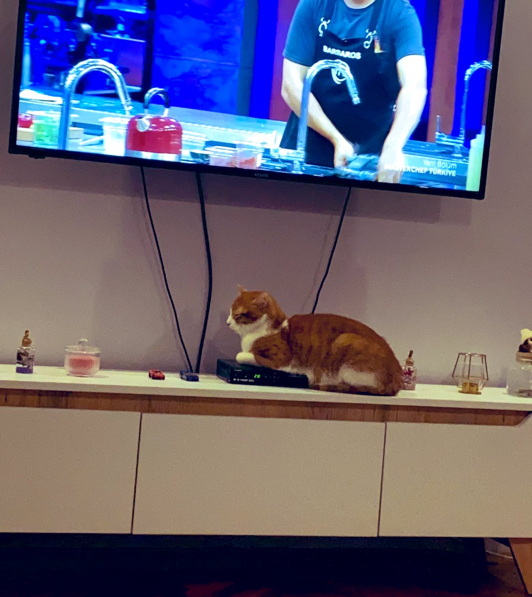 Neden böyle uyursun ki ahahahhahs