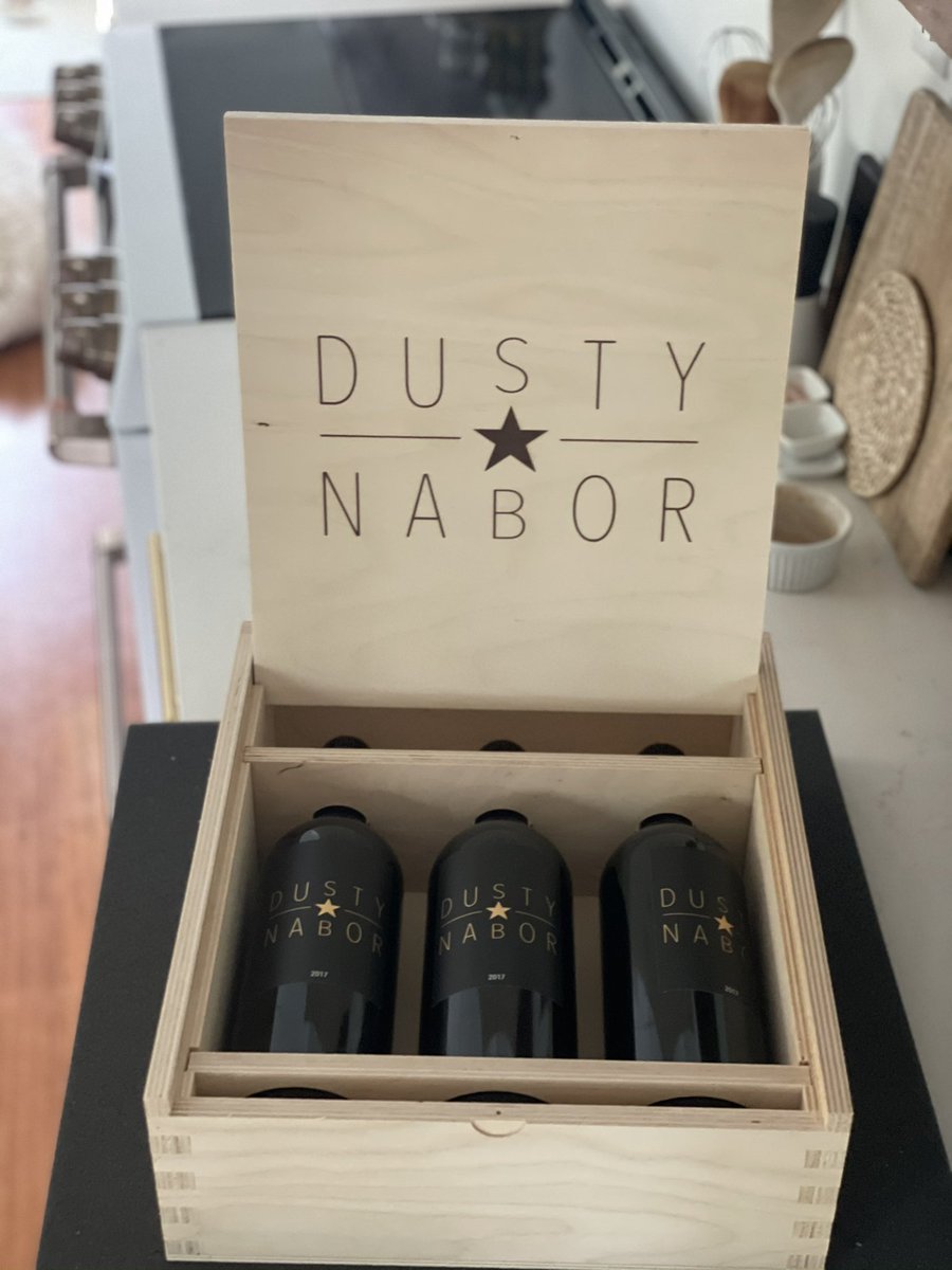 MarcANester's tweet image. You know it’s a good day when this shows up on your doorstep! @dustynaborwines