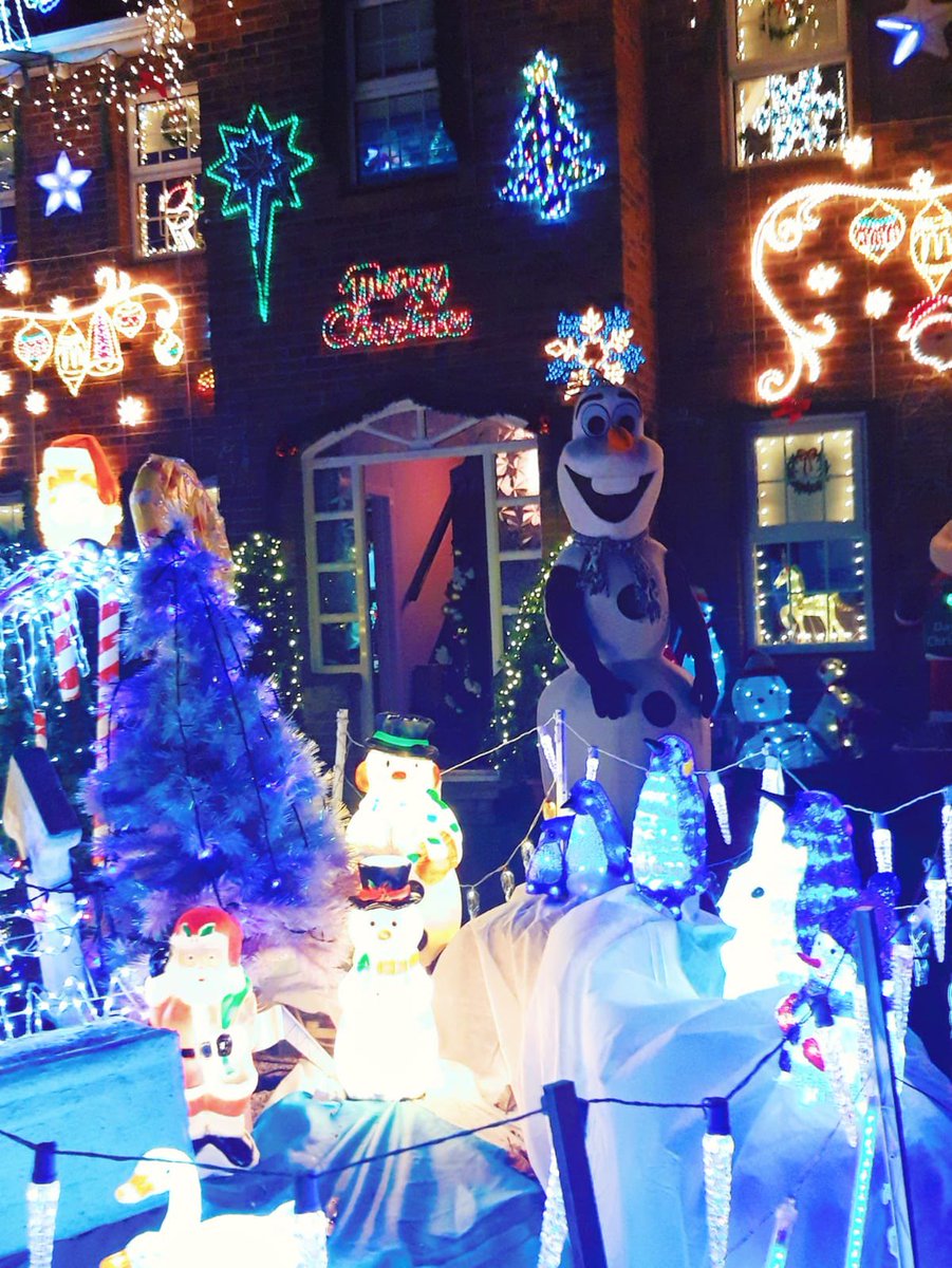 Garymc1967's tweet photo. Christmas will be a lot different this year and with no visits to see Santa we took the short drive to see Marty & Mervyn’s fabulous Christmas lights in #aghalee
Donations can be made whilst your there with all proceeds going to the premature baby unit RVH https://t.co/kywBiQQE1k