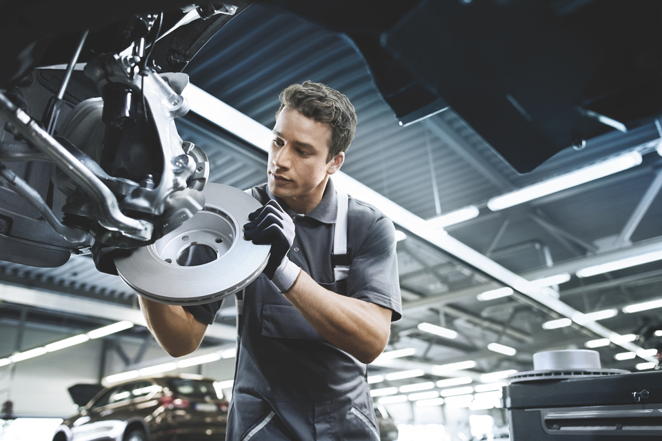 Your vehicle's safety and handling depend heavily on the condition of your brakes, which is why it's so important to stay up to date with brake service. 

Learn More: bit.ly/3lewll4

#BMWService #CarRepair #CarSafety
