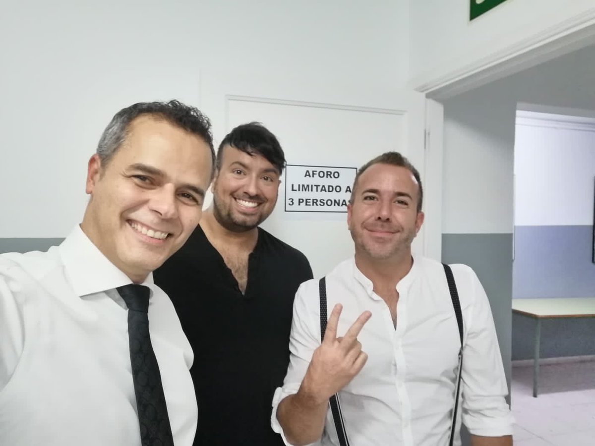 SwingStarmusic's tweet photo. Agradecidos es poco, muchísimas gracias Fuerteventura por agotar los 3 días.Comenzamos en 5 minutos con Puerto Del Rosario. @swingstarmusic @caminoviejoproducciones #laculturaessegura https://t.co/gI0RwkkENE