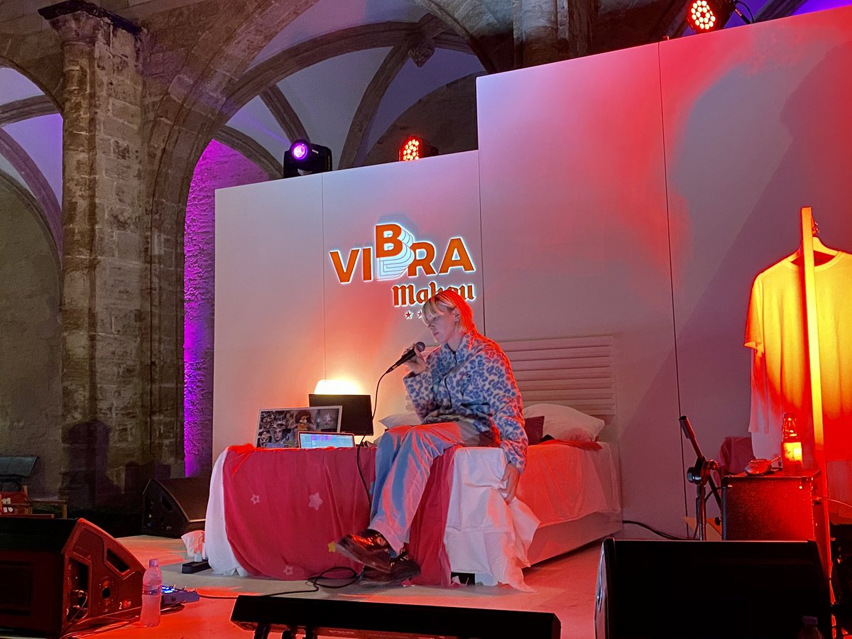 centredelcarme's tweet photo. 🛏 Hui experimentem amb un nou format musical al #CCCC. Concerts des del llit ens proposa una manera d’adaptar els concerts a temps millenials!⁣

@VibraMahou #CeroEnConducta
@ConsorcioMuseos #ccccLove https://t.co/3uwv8iYhNY