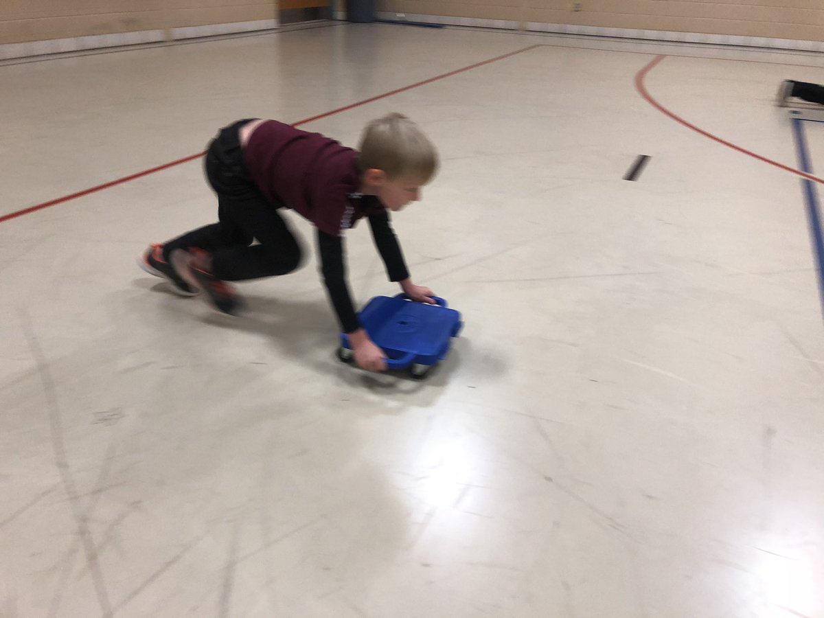 CardsPE's tweet photo. Scooter day in PE! Fun times! @ClintonMoCards @HenryElementary https://t.co/xmIiEQDqhP