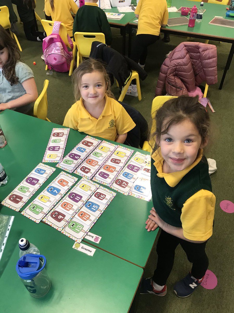 MissDownie_'s tweet photo. Today these girls worked so well together to place all the numbers in the correct order. What great team work! 👍🏼👏🏻 @stmungoalloa https://t.co/Yu4onpOiRn