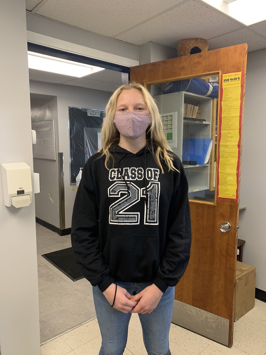 PalmerRapids_PS's tweet photo. Exciting news… Look what arrived today! #PRPSRocks #PantherProud #GrowingUp #OurFutureGeneration #MissYouAlready #ClassOf2021 https://t.co/RZUKAdayDD