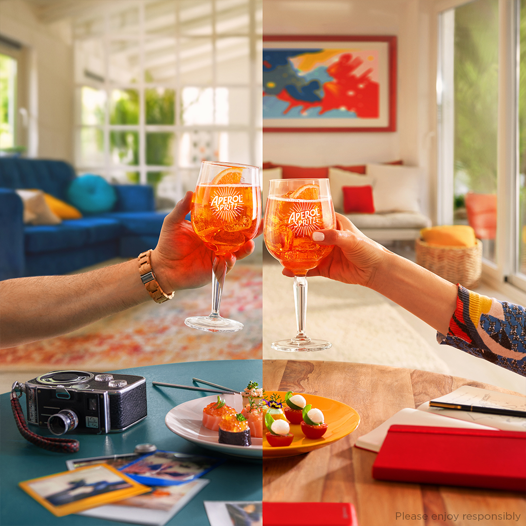 CampariGroupCA's tweet photo. This #NationalHappyHourDay, in true 2020 style, we’re looking on the bright side and raising a glass to #ToastingLifeTogether. We invite you to join us! https://t.co/LayGeXoLm0