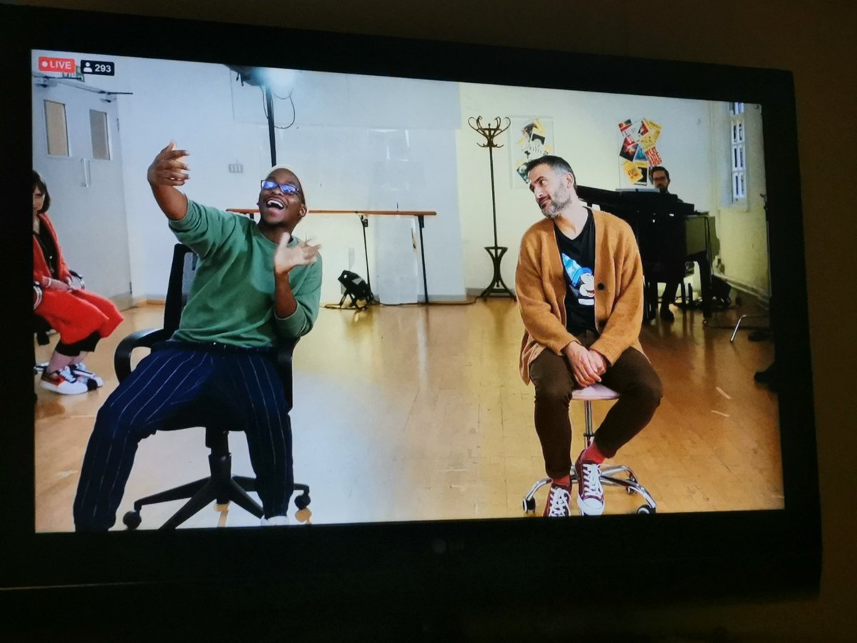 Break_A_Leggers's tweet photo. The chutzpah of #MarkElliot to sing a bar of #MoveOn with @jennarusselluk IN. THE. ROOM. 😲
😂
#titleofshow really has assembled an ELITE cast! https://t.co/L26eEGg7GJ