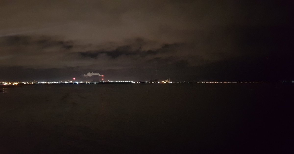 DS_tone's tweet photo. Evening stroll!

@IrishRail #booterstown #dublinlockdown https://t.co/iSRPvRQHXC