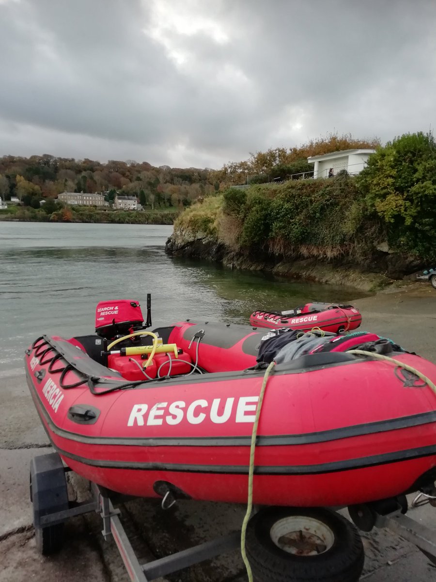Excellent day with @Daz578 and #libertyrescue carrying out cpd training out on #menai.  Outstanding venue to ensure our flood rescue teams are ready to assist with #flooding