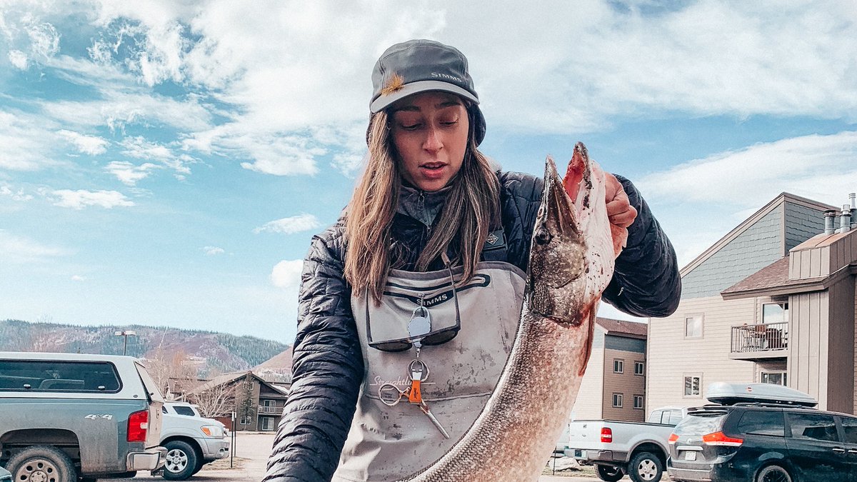 StraightlineCO's tweet photo. This huge 35 inch northern pike was caught by @ariannajustine on the Yampa! 
Nice job Ari!

#flyfishing #yampa #yampariver #northernpike #onthefly #flyfishing #quitwishinggofishing #flyfishcolorado #fishtoeat #colorado #steamboatsprings #straightlinesports https://t.co/9S4ETKdTUS