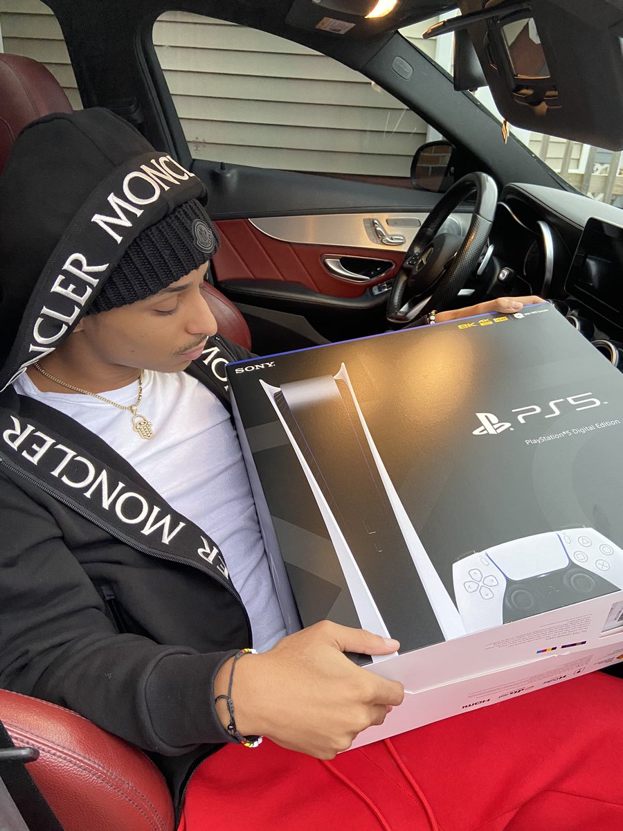 Finally got my PS5 now it’s time to grind💯😈 GOT 1 MORE PS5 COMING IN THE 18TH 🗣 WILL BE GIVING IT AWAY ALL U GOTTA DO IS LIKE THIS PICTURE! POST IT ON YA STORY! SEND ME A PARAGRAPH ON WHY YOU SHOULD WIN A PS5 PICKING THE WINNER ON THE 20TH!!!! Tag 3 friends !!!!!