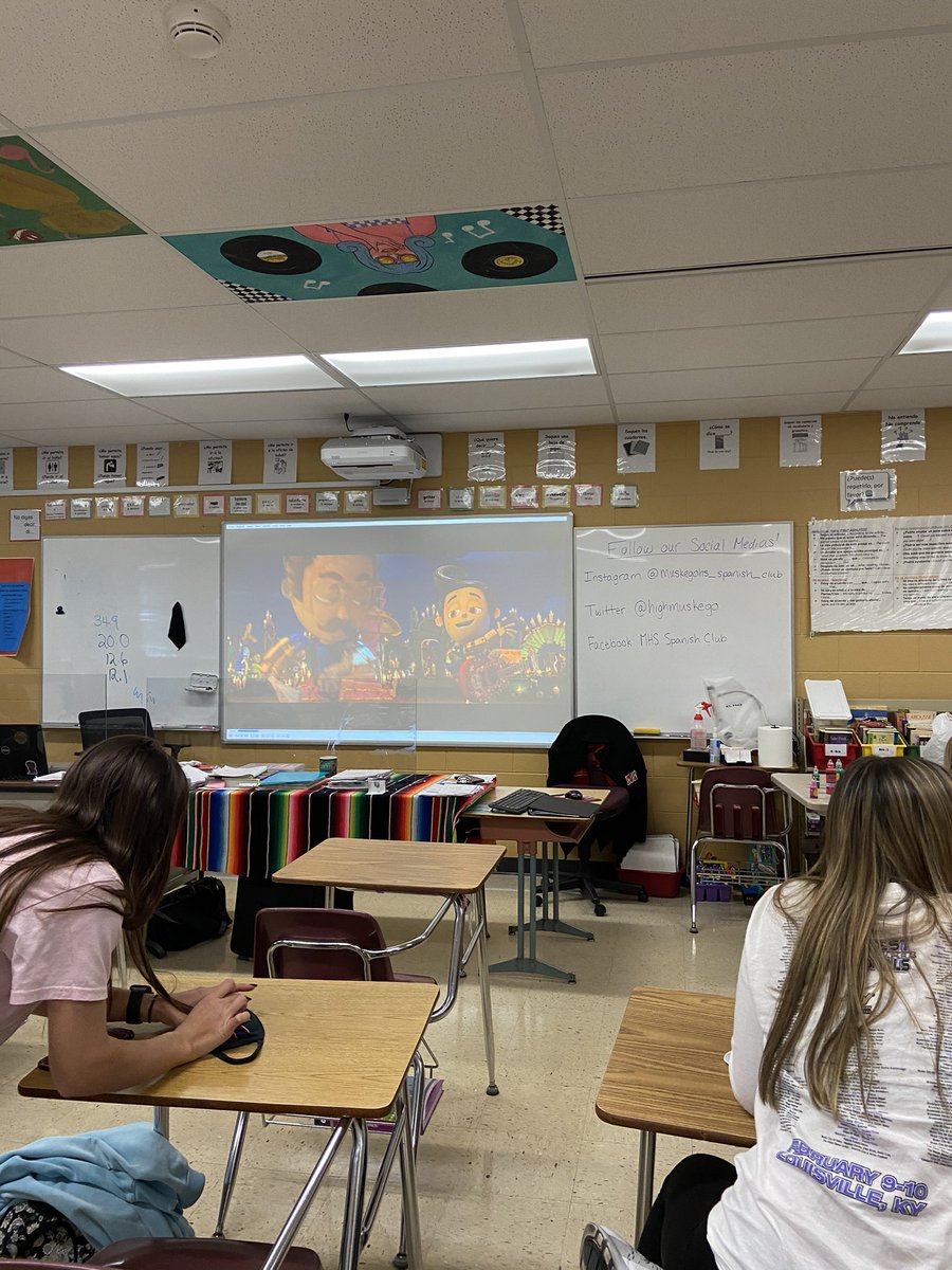 HighMuskego's tweet photo. We are having so much fun decorating masks and watching Coco at this month’s meeting! Thank you to everyone who participated and helped us celebrate Día de los Muertos! @MHSIrvine @MuskegoNorwaySc https://t.co/Jb1NkvriIz