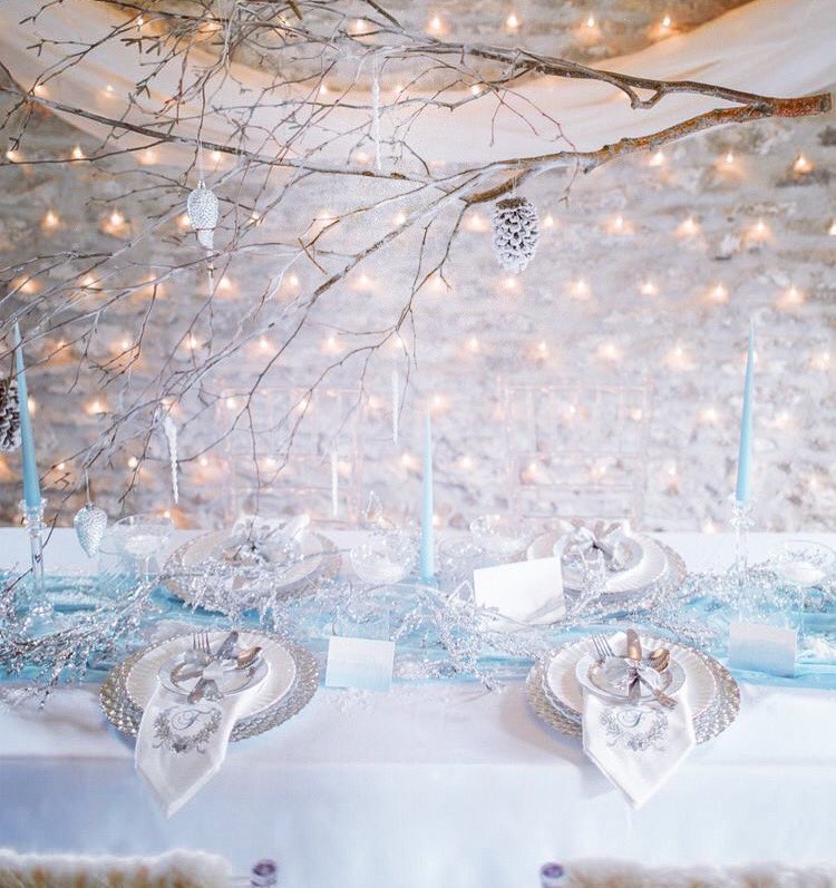 SabatoEvents's tweet image. It’s the most wonderful time of the year! December weddings don’t have to have a festive theme. This time of year calls for whimsical tablescapes, with hints of the season scattered in the detail, including wintry fragrances, textures and colours Photo: Pinterest #weddinginspo