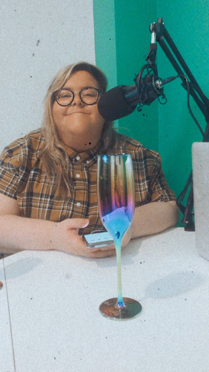 PodConversion's tweet image. Had the best time recording yesterday!! Can’t wait to get it edited so you guys can hear! #gay #lgbtq #podcast #podcasters @beccafadden @lukeWARDx