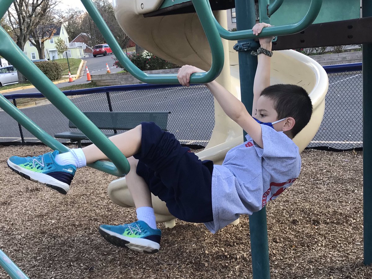 SMSCrusader's tweet photo. Recess is important at St. Martin’s because students who have unstructured time in the day exhibit greater creativity, problem-solving skills &amp; learn crucial social lessons like how to form cooperative relationships. And because it is just plain FUN! #WeLoveSMS #NeverStopMoving https://t.co/fJA4myOdGD