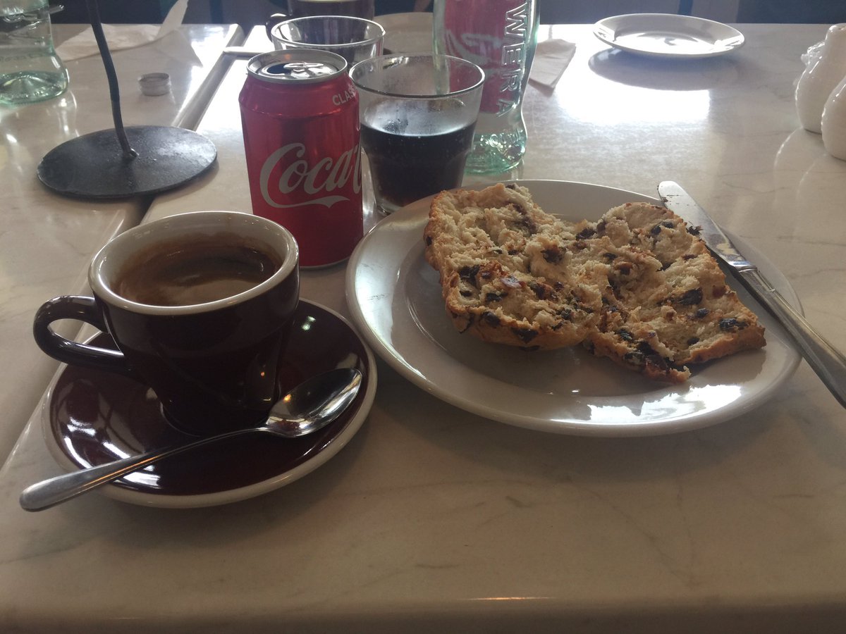RBlaikie's tweet photo. Coffee ☕️ #9 (and a coke). Date scone fresh out of the oven.
Flat Rock Cafe. Somewhere ( middle of nowhere ). 50km to go. Whew.
#PhantomRide #SouthernAlpsTour https://t.co/BWt19zBapM