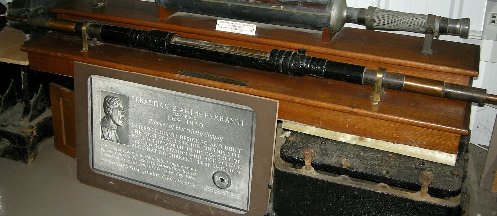 When the streets around Deptford were exactavated, the cables were laid in trenches. Ferranti made the cable in 20ft lengths and not only invented the joints, but also founded a school for cable jointers!! [14/20]