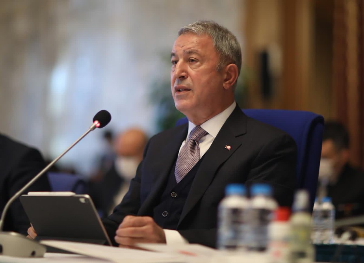 Millî Savunma Bakanı Hulusi Akar, Karabağ'daki anlaşmaya ilişkin, "Yarın Rusya'dan geniş bir heyet geliyor. Arkadaşlarımız taktik ve teknik olarak, kim nerede duracak, kaç kişi olacak, ne yapacak, ne edecek onları görüşecek” dedi.
msb.gov.tr/SlaytHaber/121…
#MSB #HulusiAkar