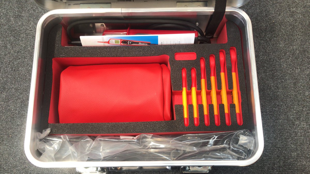 info_stablox's tweet photo. #Handwerkzeugkasten #DIN14881 #STABLOX #ordnungmitsystem #original #premiumwerkzeuge #Elektrowerkzeug #DIN14885 https://t.co/IK7em0q8Rj
