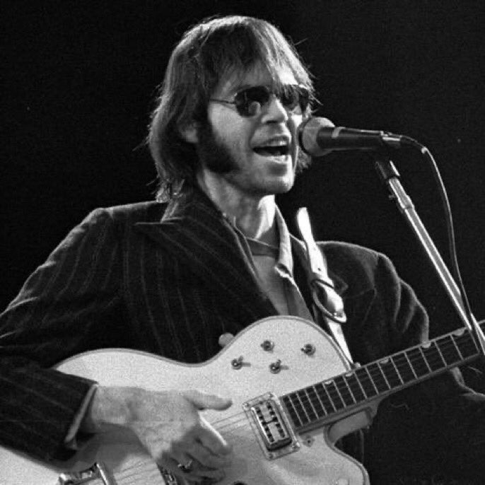 rrlow's tweet image. HBD Neil!