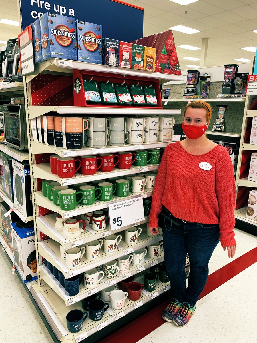 Nicole_Harris1's tweet image. DBO Heather is ensuring her endcaps stay holiday ready for our guest! #keepitfull #MerryChristmas #cupfullofcheer #tistheseason @amy_tgt @HeatherH613 @GMells87 @MelanieLukacz88