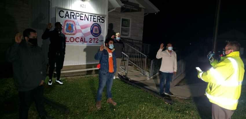 MidAmCarpenters's tweet image. #Local272 President Tony Janowski had the honor of swearing in Local 272 carpenter apprentices during a socially distanced ceremony last night. Another highlight of #NationalApprenticeshipWeek. #WeBuildCareers #WeBuildStrong #UnionCarpenters #StaySafe