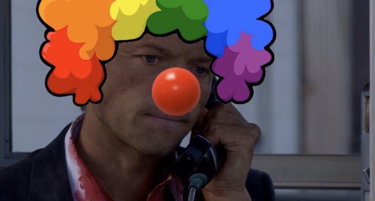 hunterlifespn's tweet photo. @jarpad cas calling // it was Lucifer https://t.co/TxW3vrfOdy