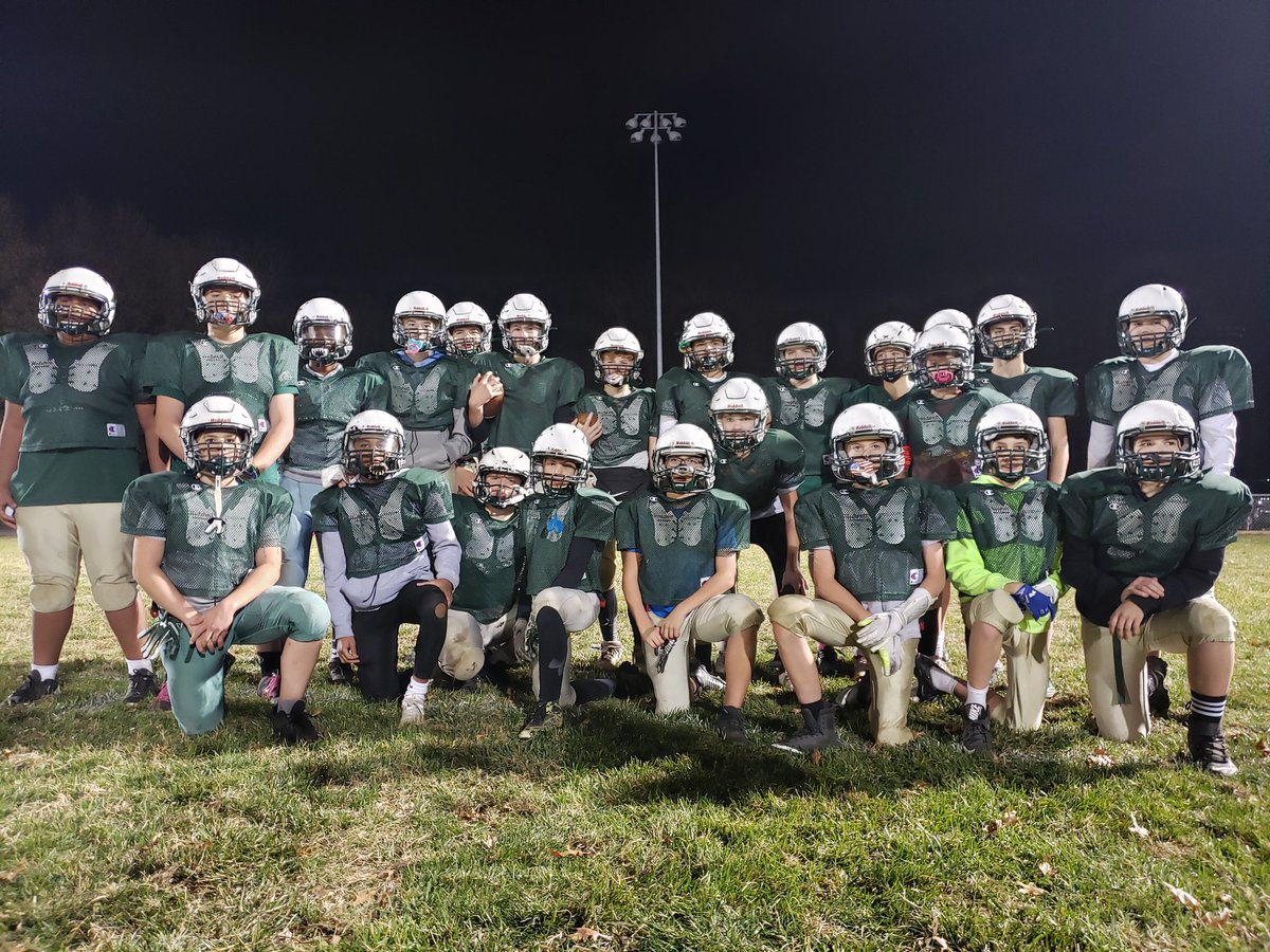 FZNJrPanthersFB's tweet photo. Our 8th graders just completed their final practice as Jr Panthers.  This Saturday they will battle FH for the Championship.  We wish you the best of luck boys! Give it everything you've got! 🏈🏈🏈 
@FZNFootball 
#Northside https://t.co/hDMDQDrSzH