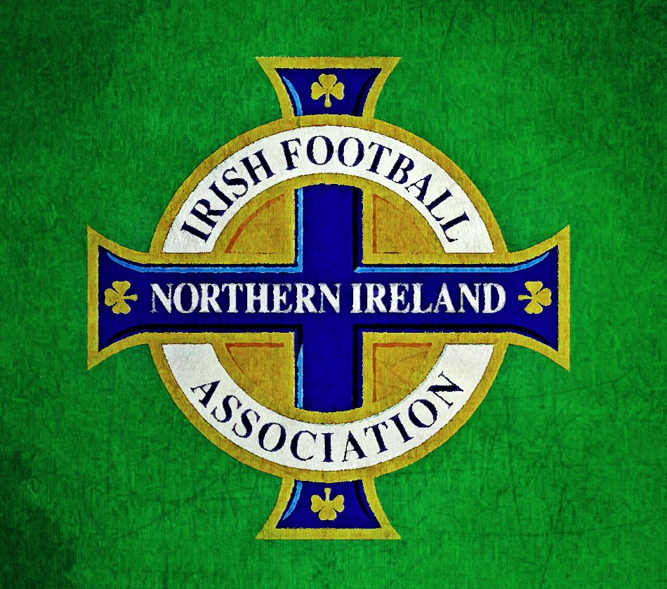 A bitter blow. Boys gave it their all. The 1000 crowd did us all proud. No Euros for us... but proud of our wee country all the same! 💚🤍
#GAWA #NIRSVK