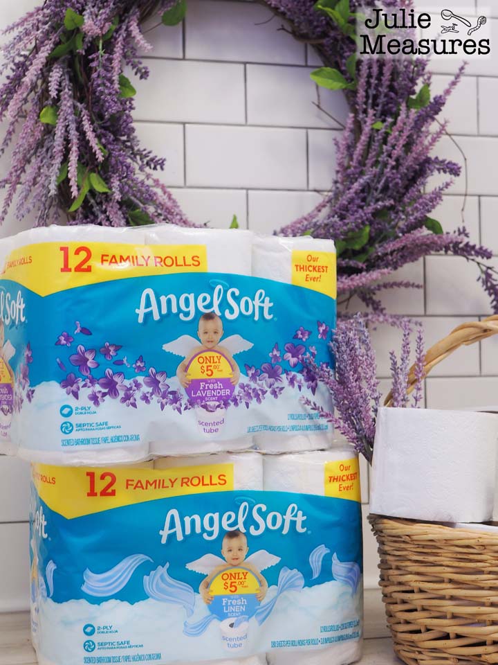 AD Bring lavender’s calming scent to your bathroom with a DIY Lavender Wreath! 
Get step by step instructions and see how @angelsoft inspired this do-it-yourself project --> juliemeasures.com/diy-lavender-w…
 #AngelSoftScentedTube