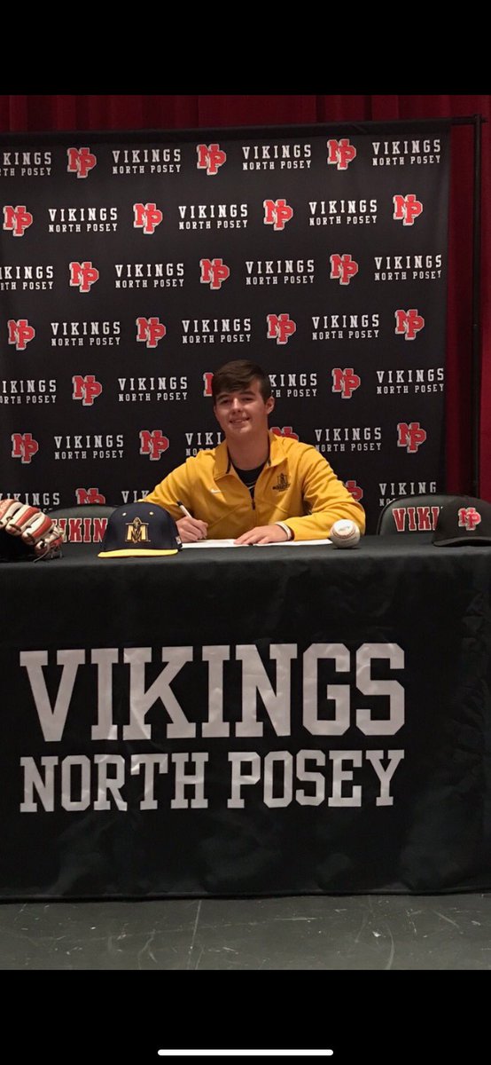 VikingBaseball1's tweet photo. Kyle made it official today! Congrats Kyle! https://t.co/KjkH9AjbOQ