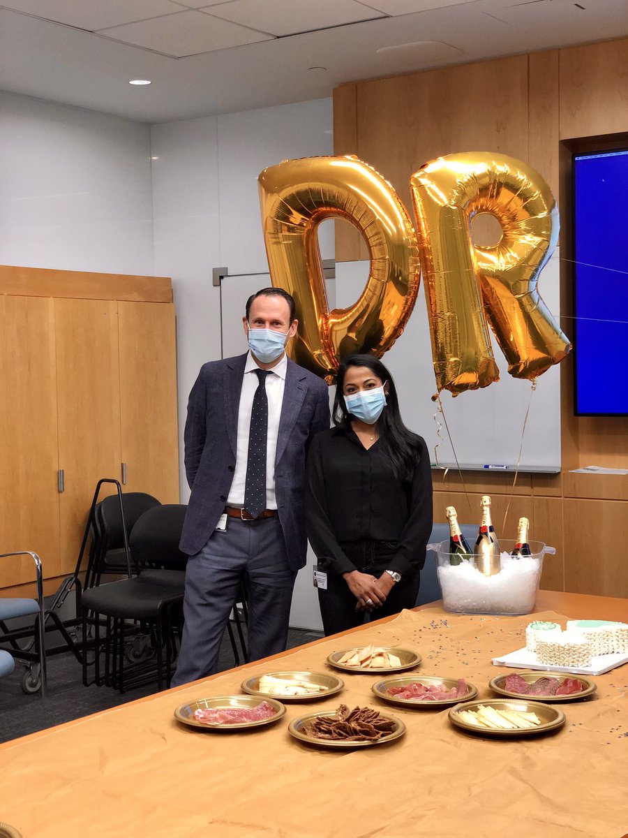 Successfully defended my thesis today 🎉 so thankful for the best mentor ⁦<a href="/PhilippLeuchtMD/">Philipp Leucht, MD</a>⁩ and amazing lab 🦴 🧬 #PhDone