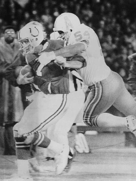BudsOilers's tweet photo. #ColtsWeek #Oilers #Titans https://t.co/WTFlIAbyX5