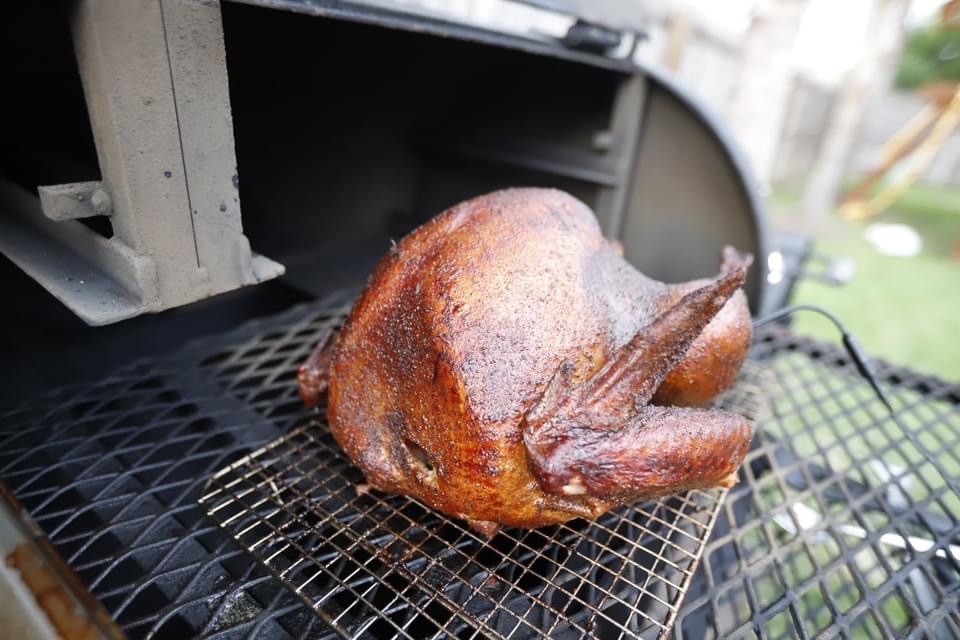 Before and after pictures, smoking a 16 lb turkey yesterday. 

Pitmasterclass will be going up in price after black Friday so now's your chance to get it on a bargain, just sayin. Click the link below to check out the curriculum. 

class.pitmasterclass.us/p/pitmaster-cl…