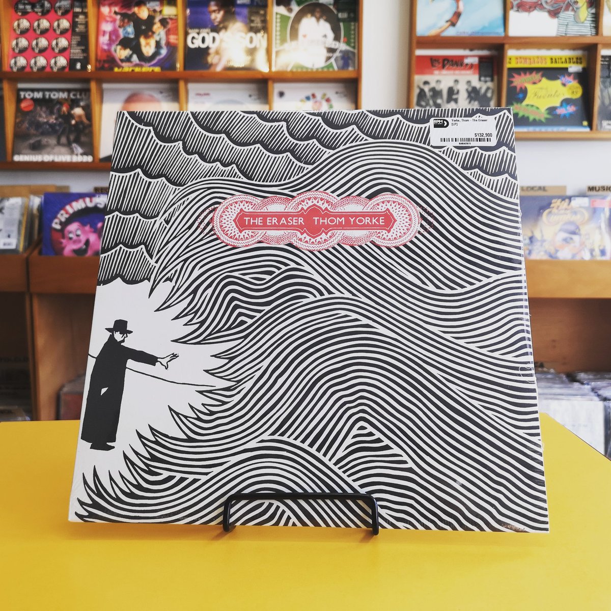 RPMRecordsBOG's tweet image. El álbum debut de @thomyorke marcó la ruta del camino que tomó @radiohead hasta hoy. #theeraser lo encuentras en nuestras tiendas física y en línea store.rpmrecords.co Envíos a todo el país #apoyalolocal #lamusicaesmireligion