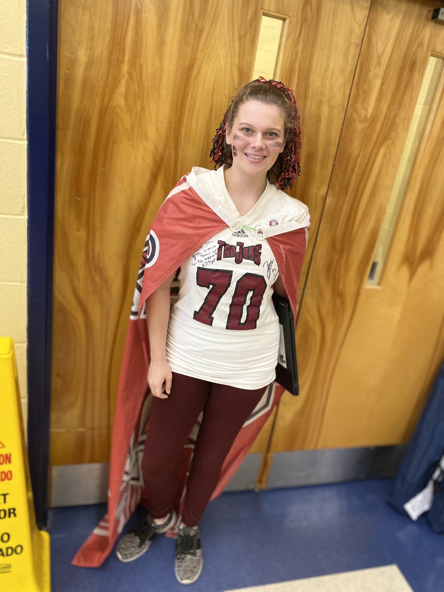 Stump4Troy's tweet photo. Favorite college day for #HocoWeek2020 !! Lizzie looked awesome in all her @TroyAthletics gear! #Senior https://t.co/Ni5nvNehRa