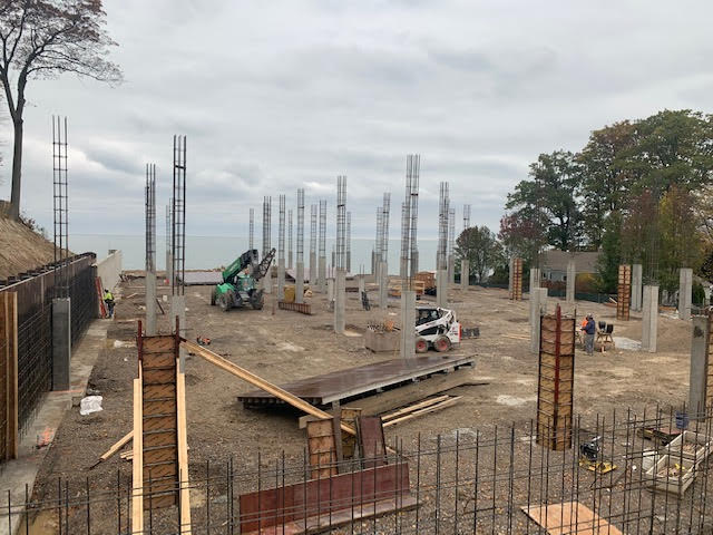 700Lake's tweet photo. Every day, 700 Lake is making great strides to becoming the most desirable lakefront residence between New York and Chicago.

The foundation of your luxurious, lakeside dream home has been built!

Contact us today to learn more: https://t.co/pesLKHR8bt https://t.co/PgZMBBCZ1K