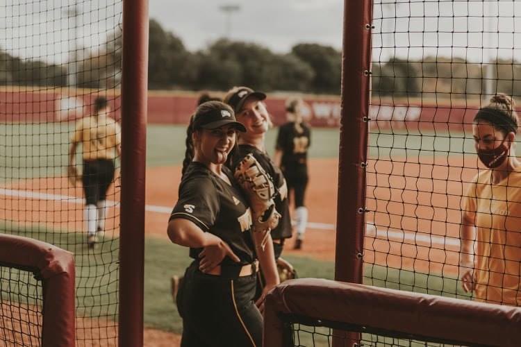 CoachWThees's tweet photo. This fall 2020 included many hurdles, a few setbacks, but I couldn’t be prouder of my squad for continuing to pursue greatnesses everyday with a smile. Blessed to see the resilience of this team and I can’t wait for our 2021 season 💛🦅🖤 Go Eags! #blessed https://t.co/c7gvcpDMKO
