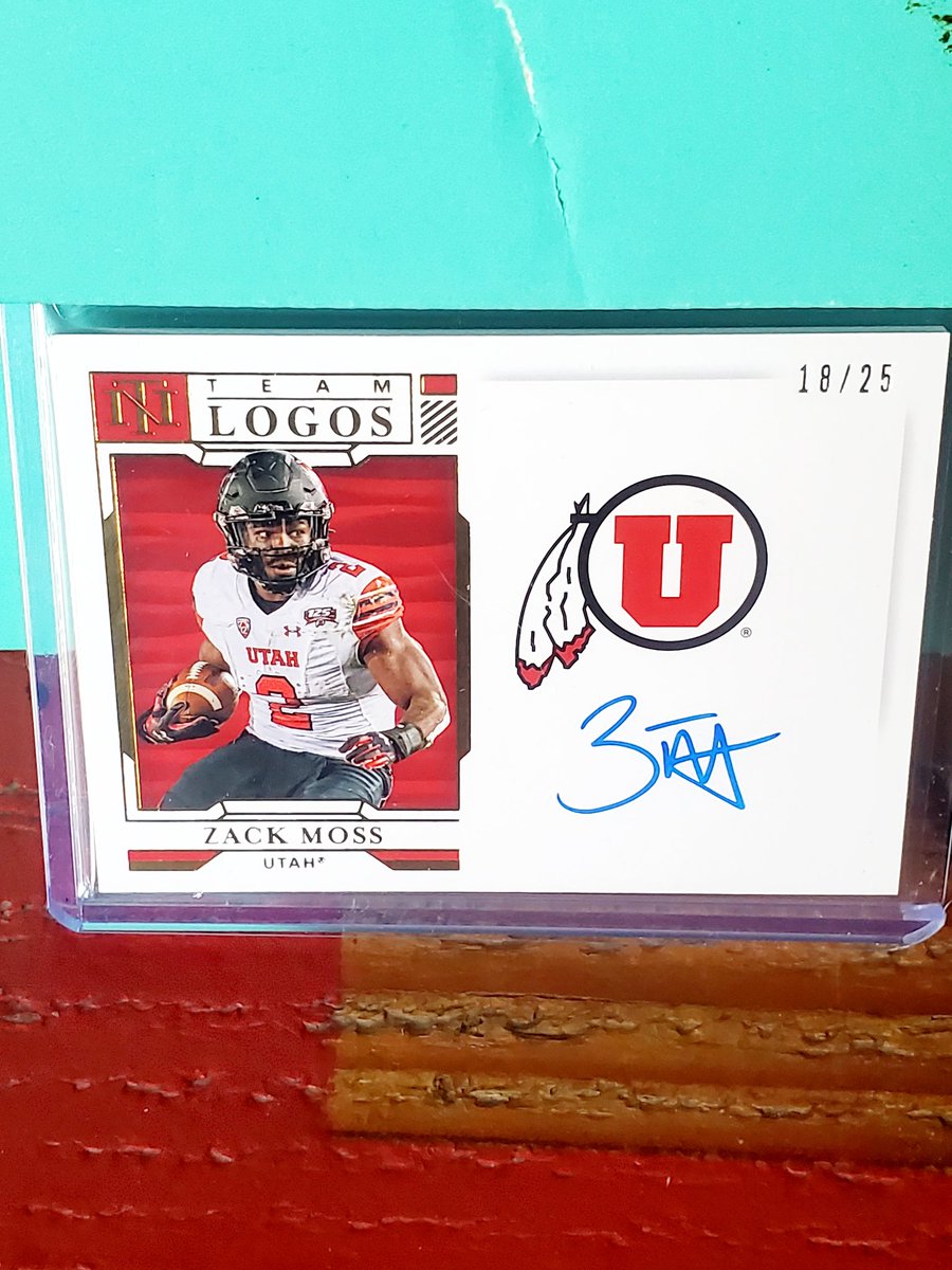 SoJoBmanUtefan's tweet photo. Slowing down a bit with the Christmas season upon us...
But a pretty nice 1 card @Utah_Football #UtesInTheNFL #RookieCards mailday! @PresMoss2 #NationalTreasures #TeamLogos On card auto #18/25...
#GoUtes https://t.co/XliITflCAY
